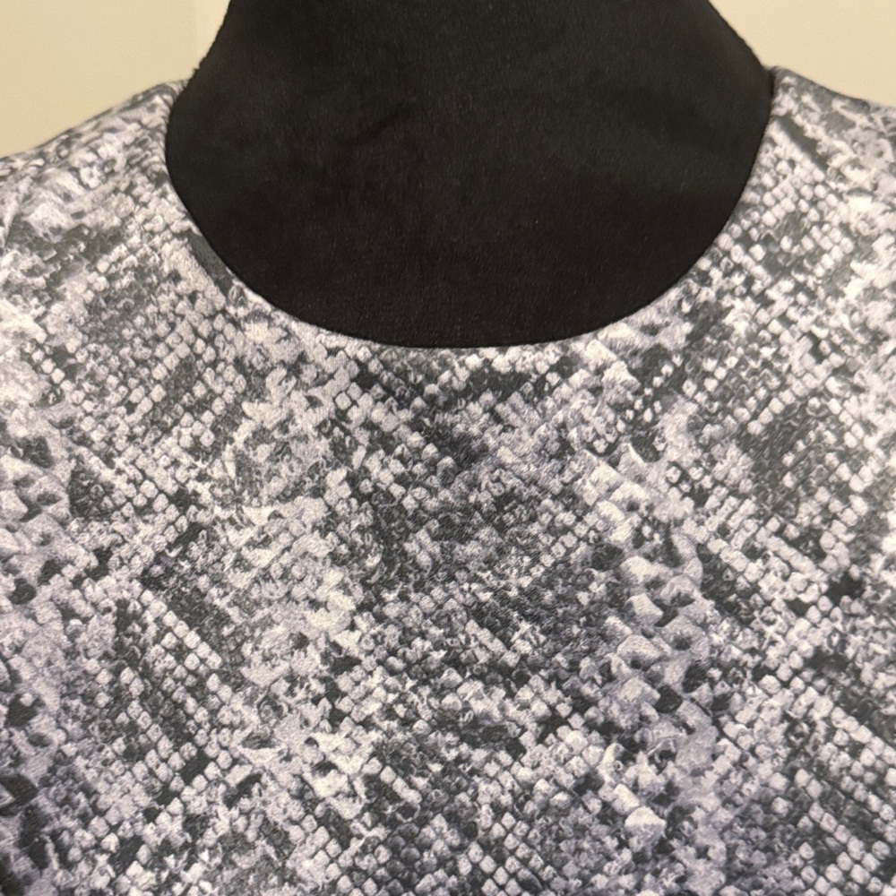 Calvin Klein Black and Gray Snake Print Midi Dress - Picture 5 of 11